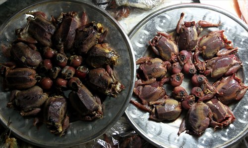 Sparrow meat is served at a diner in the town of Nanqiao, in Fengxian district of Shanghai. Photo: Yang Hui/GT