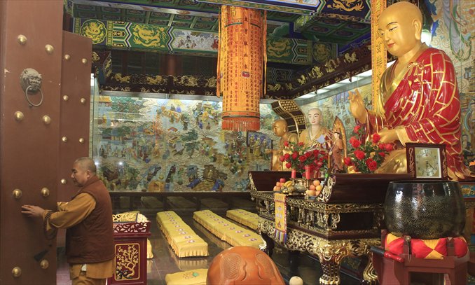 Master Xuanzang's statue is worshipped at Xingjiao Temple. The monk's journey over 1,300 years ago to bring back Buddhist scriptures from India has become a legend. Photo: CFP