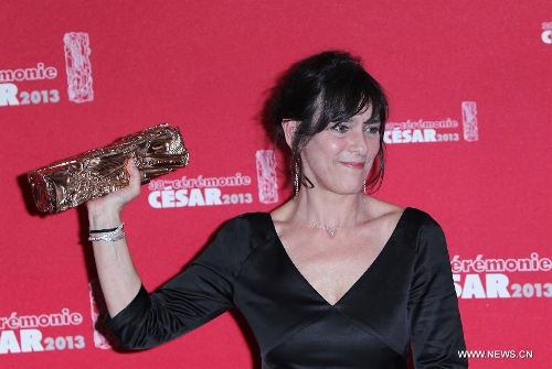 &nbsp;French editor Juliette Welfling holds her Best Editing Award for French director Jacques Audiard film 