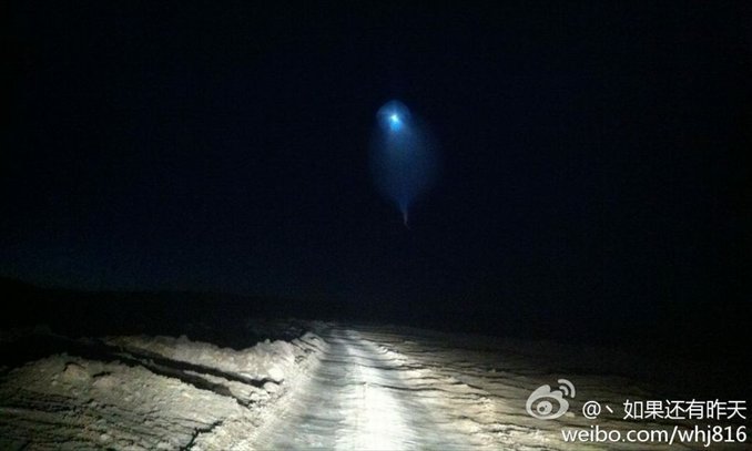 Lights captured by Weibo users during missile testsPhotos: Ruguohaiyoumingtian