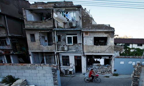 The ramshackle structures in Hongzhen Old Street all have different personalities and styles. Photo: Cai Xianmin/GT