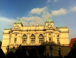 The streets of Krakow showcase old buildings with modern influences.
Photo: Chen Chenchen/GT