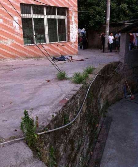 Chongqing serial killer Zhou Kehua was shot dead by police in Tongjiaqiao, Shapingba district, Chongqing, at 6:40 am Tuesday, according to a CCTV report. Photo: 163.com 
