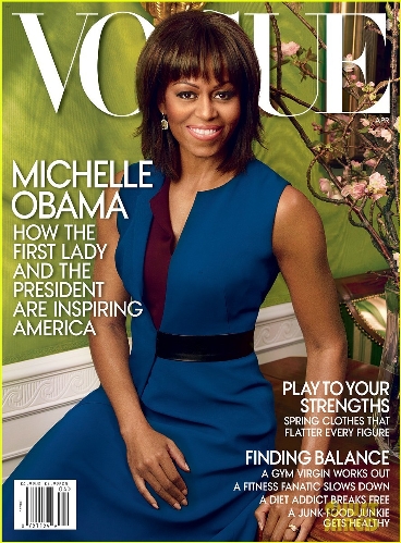 The April cover shows the first lady glowing in an electric blue-and-blace dress.(Photo Source: sina.com)