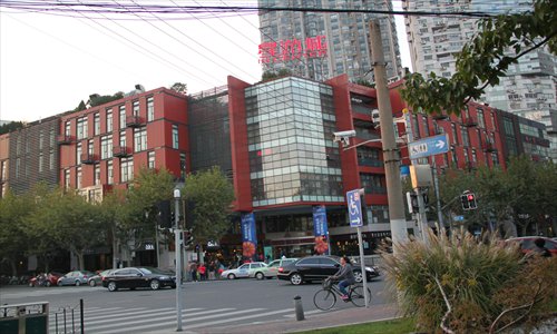 In Center near Shanghai Stadium station. Photos: Zhu Jialei/GT