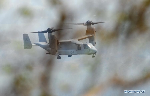 A MV-22 Osprey tilt-rotor aircraft is seen during the Cobra Gold exercise in Sukhothai, Thailand, Feb. 21, 2013. The 11-day multinational military exercise ended on Thursday. An estimated 13,000 servicemen from seven countries were participating in the Cobra Gold exercise, including those from Singapore, Malaysia, Indonesia, Japan, South Korea, the United States and Thailand. (Xinhua/Gao Jianjun) 