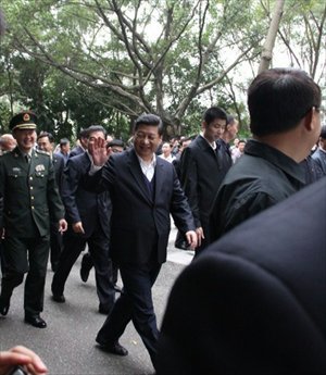 Xi Jinping, new head of the Communist Party of China, made his first official visit outside Beijing to cities in South China’s Guangdong Province over the weekend. (Photo source: ifeng.com)