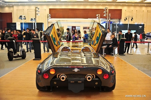 Photo taken on April 27, 2013 shows a Spyker C8 car at the 2013 China (Tianjin) International Automobile Industry Exhibition in Tianjin, north China. The exhibition kicked off on Saturday, displaying over 500 vehicles. (Xinhua/Zhai Jianlan)&nbsp; 