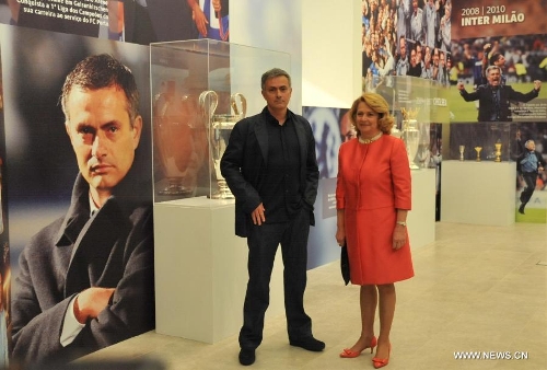Real Madrid coach Jose Mourinho (L) and Maria das Dores Meira, mayor of Setubal, attend 