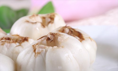 Lotus seeds, white fungus and lily bulbs are nourishing ingredients during this solar term. Photos: CFP