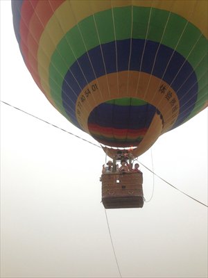 Strong winds during May caused hot air balloon tours to be postponed at the 2013 Beijing International Garden Expo. Photo: CFP