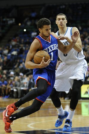 打篮球里的一个专业词:'Two bound'是什么意思