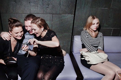 The photo taken by Photographer Dina Litovsky shows the most exciting party queen in New York's nightlife. (Source: huanqiu.com)