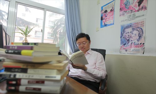 Wu Gang loves reading to enrich his knowledge and language. Photo: Cai Xianmin/GT 