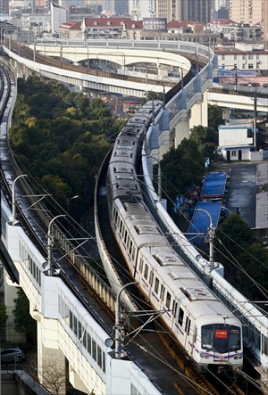 Metro Line 4 runs through the city above the ground. 