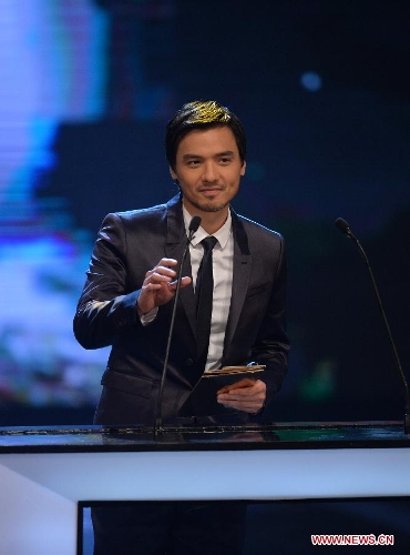 Actor Stephen Fung attends the presentation ceremony of the 32nd Hong Kong Film Awards as an award presenter in south China's Hong Kong, April 13, 2013. (Xinhua/Chen Xiaowei)