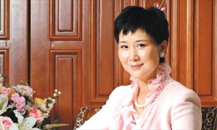 daughter of former premier Li Peng and “first lady of Chinese electric power” 