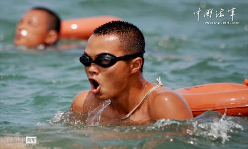 Chinese Marine Corps under the Navy of the Chinese People's Liberation Army (PLA) conducted an amphibious combat training recently.Photo:navy.81.cn