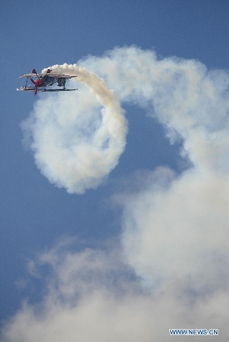U.S. pilot Skip Stewart performs during the 