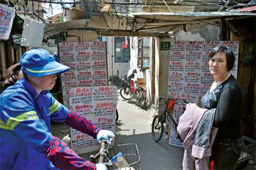 Hovels and makeshift houses clutter Gaojiabang, which is home to 40,000 residents, mostly migrant workers. Photos: Cai Xianmin/ GT
