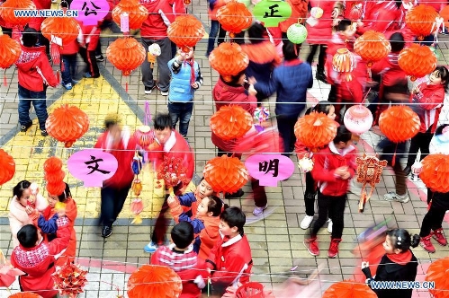 People celebrate for upcoming Lantern Festival around China - Global Times