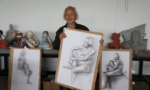 89-year-old nude model keeps posing with pride despite opposition from family