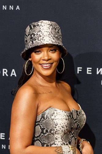 rihanna fenty beauty lvmh