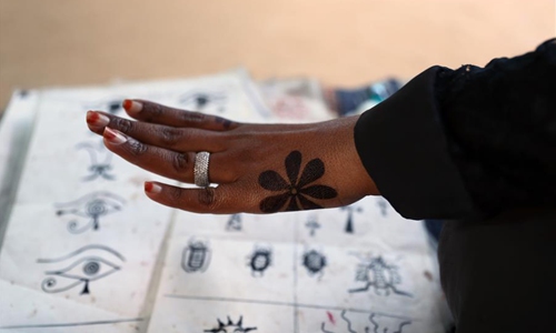Nubian Henna Tattoos Attract Local Foreign Tourists In Upper Egypt S Aswan Village Global Times