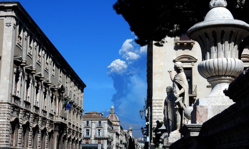 Photo taken on April 1, 2021 shows the Mount Etna volcano during the eruption in Sicily, Italy.Photo:Xinhua