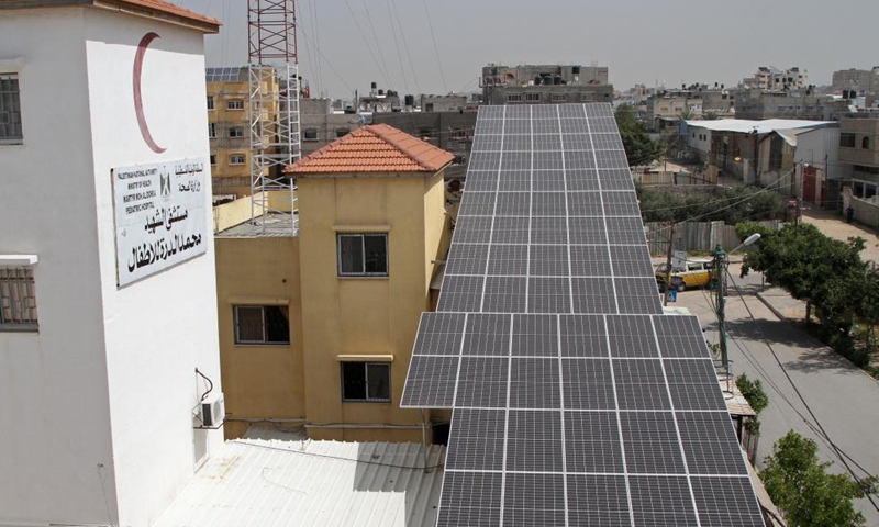Photo taken on April 7, 2021 shows the China-funded solar energy panels installed at a children's hospital in Gaza city. The Gaza Strip on Wednesday inaugurated a China-funded solar power plant in a children's hospital. The solar power plant project, which can provide 30 KW of electricity to Al-Durrah Children Hospital in Gaza city, was implemented through Give Palestine Association, a charitable organization in the coastal enclave.Photo:Xinhua