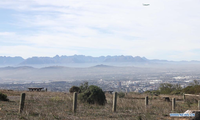Photo taken on April 10, 2021 shows the view of Tygerberg Nature Reserve in Cape Town, legislative capital of South Africa. (Xinhua/Lyu Tianran)