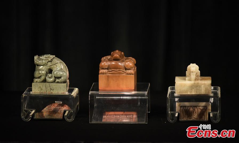 This photo taken on April 22, 2021 shows the Imperial White Jade Seal used by Emperor Qianlong (1736-1796) of the Qing Dynasty (1644 to 1911).Photo:China News Service