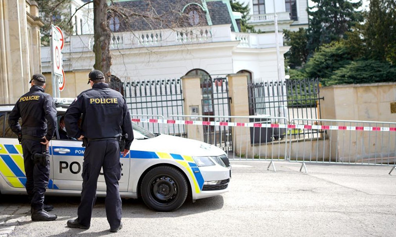 Czech police are seen outside the Russian embassy in Prague, the Czech Republic, on April 22, 2021. The Czech Republic will reduce and put a cap on the number of employees in the Russian embassy in Prague to the same number at the Czech embassy in Moscow, the Czech Foreign Ministry said on Thursday.Photo:Xinhua