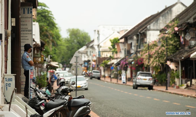 Photo taken on April 27, 2021 shows an empty street in Luang Prabang, Laos. The northern Laos' Luang Prabang imposed a lockdown from April 26.(Photo: Xinhua)