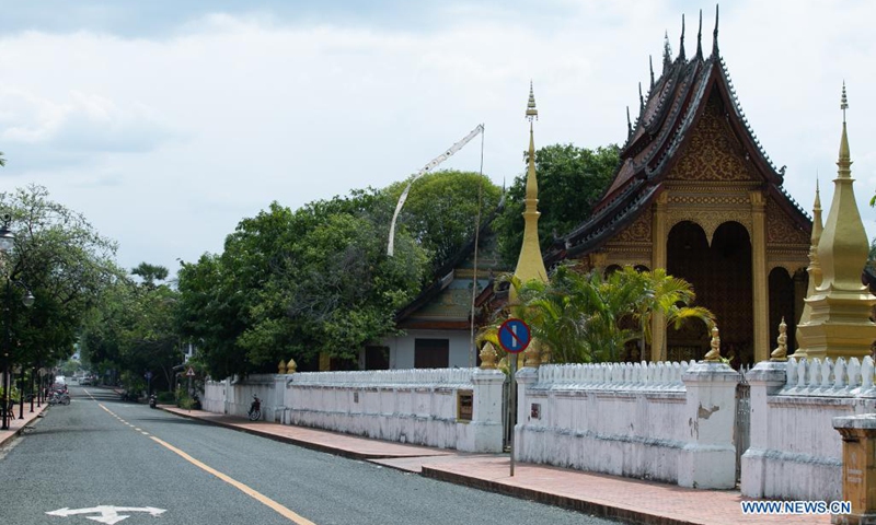 Photo taken on April 27, 2021 shows an empty street in Luang Prabang, Laos. The northern Laos' Luang Prabang imposed a lockdown from April 26.(Photo: Xinhua)