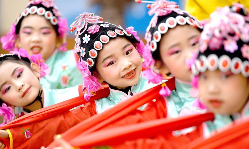 Students perform opera calisthenics in Dongyangshi primary school in Beilin District of Xi'an City, capital of northwest China's Shaanxi Province, April 29, 2021.Photo:Xinhua