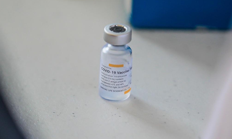 A vial of the Sinovac COVID-19 vaccine is seen at a vaccination site in Manila, the Philippines on May 1, 2021.Photo:Xinhua