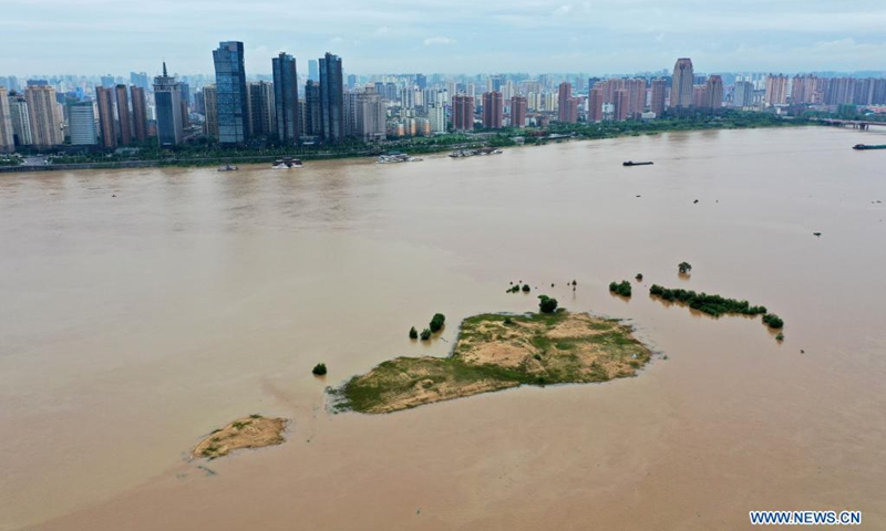 Aerial photo taken on May 23, 2021 shows a shoal nearly submerged in the Ganjiang River in Nanchang, east China's Jiangxi Province. Water level of Ganjiang River has been rising due to the torrential rain.(Photo: Xinhua)
