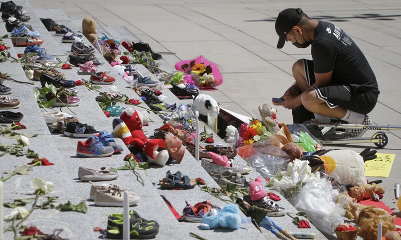 Canadian Government Lowers Flags To Commemorate Deaths Of 215 Indigenous Children Global Times