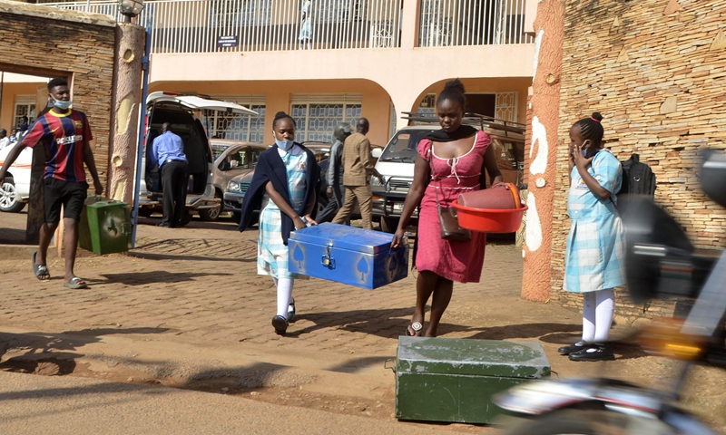 Students prepare to leave school in Kampala, Uganda, June 7, 2021. (Photo: Xinhua)