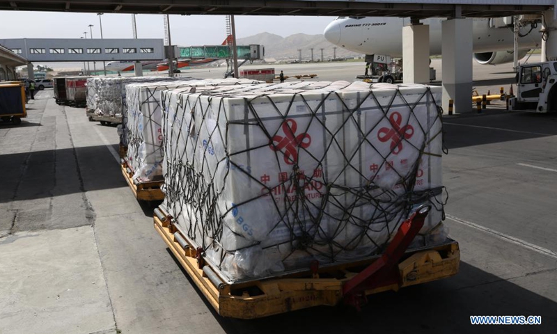 Photo taken on June 10, 2021 shows packages of Chinese COVID-19 vaccines arriving at the Hamid Kazia International Airport in Kabul, capital of Afghanistan. A batch of COVID-19 vaccines donated by the Chinese government arrived in Kabul, the capital of Afghanistan on Thursday.Photo:Xinhua