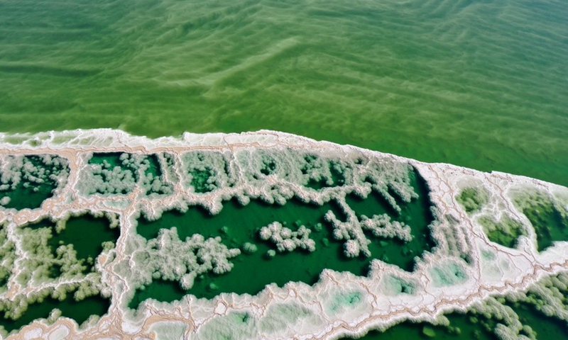 Aerial photo taken on June 17, 2021 shows amazing salt formations on the shores of the southern part of Dead Sea near the Neve Zohar resort, Israel.(Photo: Xinhua)