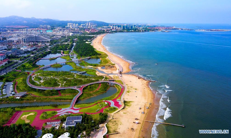 Aerial photo taken on July 7, 2021 show the 28-kilometer long coastal greenway in Rizhao City, east China's Shandong Province. Photo:Xinhua