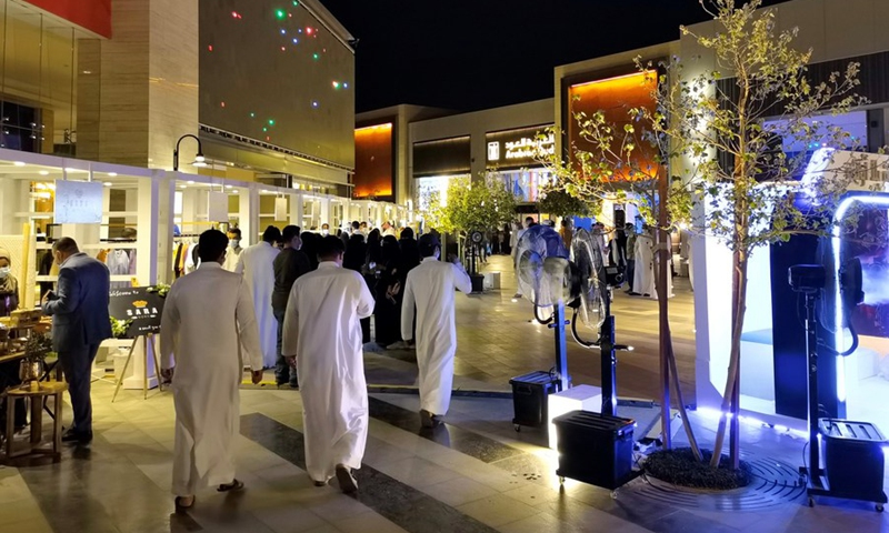Photo taken on July 10, 2021 shows a night view of a street market in Riyadh Front, which is an open-style mall and a net celebrity check-in point, in the north of Riyadh, Saudi Arabia.(Photo: Xinhua)