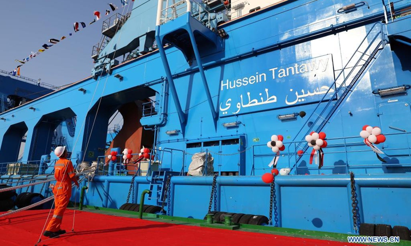 A staff member works on a cutter suction dredger in Ismailia Province, Egypt, on Aug. 4, 2021. Egypt's Suez Canal Authority (SCA) held a ceremony on Wednesday to celebrate the recent arrival of a cutter suction dredger (CSD) named Hussein Tantawy.(Photo: Xinhua)