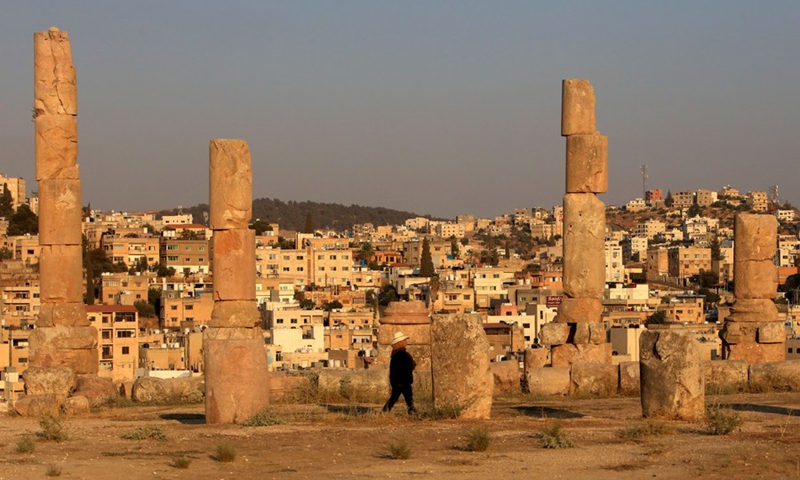 A tourist visits the Roman archeological site in Jerash, Jordan, on Aug. 8, 2021.(Photo: Xinhua)