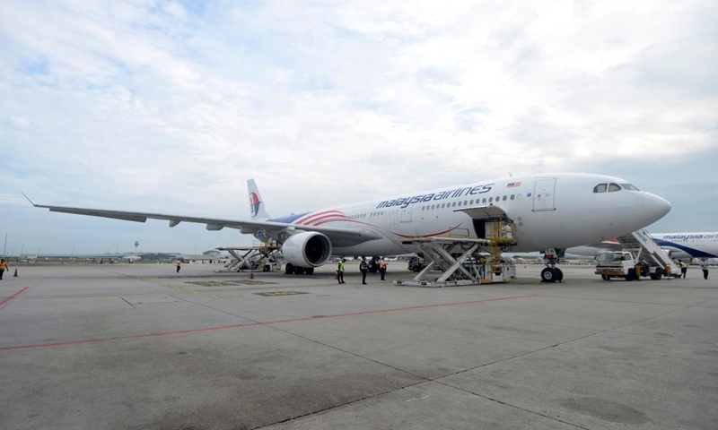 The first batch of the single-dose COVID-19 vaccine developed by Chinese company CanSino Biologics is seen at the Kuala Lumpur International Airport in Sepang, Malaysia, Aug. 20, 2021. The vaccines arrived in Malaysia on Friday, boosting the country's capability in the fight against the pandemic.Photo:Xinhua