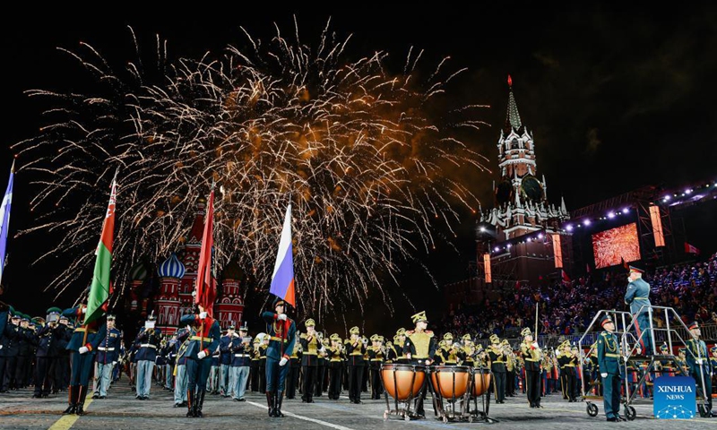Photo taken on Aug. 27, 2021 shows the fireworks on the Red Square during the opening of the Spasskaya Tower International Military Music Festival in Moscow, Russia. The annual military music festival opened on Friday on the Red Square in Moscow, and will run until September 5.Photo:Xinhua