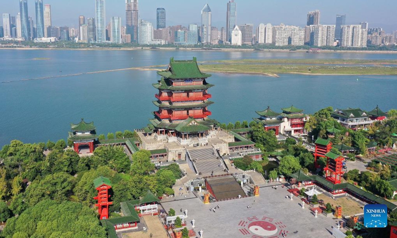 Aerial photo taken on Oct. 5, 2021 shows the Tengwang Pavilion scenic spot in Nanchang, capital of east China's Jiangxi Province. (Xinhua/Peng Zhaozhi)