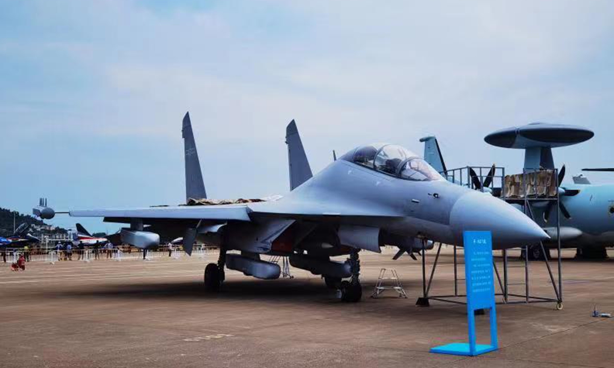 A J-16D electronic warfare aircraft is on display at the Airshow China 2021 in Zhuhai, South China’s Guangdong Province, from September 28 to October 3. In addition to two electronic warfare pods on the wingtips, it carries four jamming pods under its wings and air inlets, as well as two missiles under its belly. Photo: Yang Sheng/GT